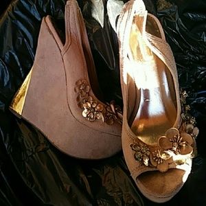 Tan beaded platforms